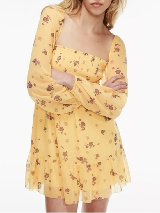 Aritzia Dresses & Skirts - Aritzia Yellow Floral Smocked Square-Neck Mini Dress